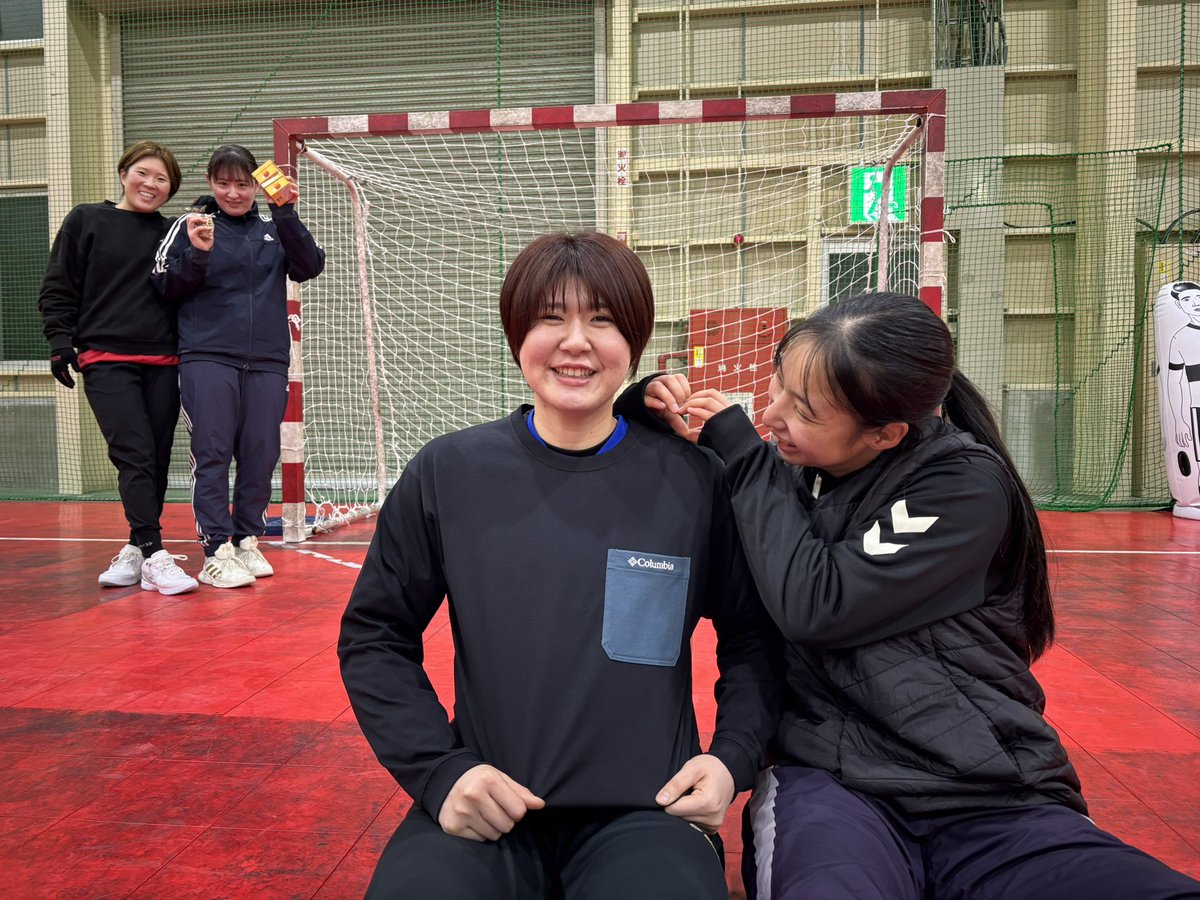 mievioletiris's tweet photo. 🎉🎉🎉🎉🎉🎉🎉🎉🎉🎉🎉🎉🎉
／
2月BIRTHDAY👯‍♀️💜
＼
🎉🎉🎉🎉🎉🎉🎉🎉🎉🎉🎉🎉🎉

🌟サン・岩見コーチ・黄監督🌟

お誕生日おめでとう🎉🎂
素敵な一年になりますように💜✨

#MVIhandball #ハンドボール #MVIBD  #RISEtoGLORY #ハンドボール #リーグh #並木梨紗 #岩見佳音 #黄慶泳 https://t.co/V6pSdqE40m