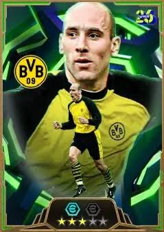 Most Broken Striker Skill Combo Right Now

Here’s the deadly combo:

🥇 Goal Poacher + Phenomenal Finishing + First-Time Shot

Why it’s insane:
•Aggressive runs
•Instant shooting
•High accuracy under pressure
•Minimal reaction time for GK

That combo is pure meta.

🥈