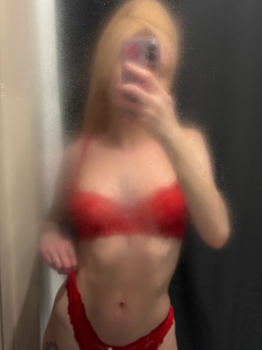 YourCorvus's tweet photo. Let’s go to take shower together❤️

#lingeriestyle #skinny #shower #red https://t.co/ceQSlG0BrA