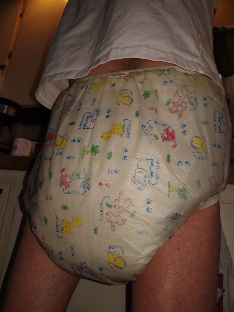 Maine Diaper boy tweet media