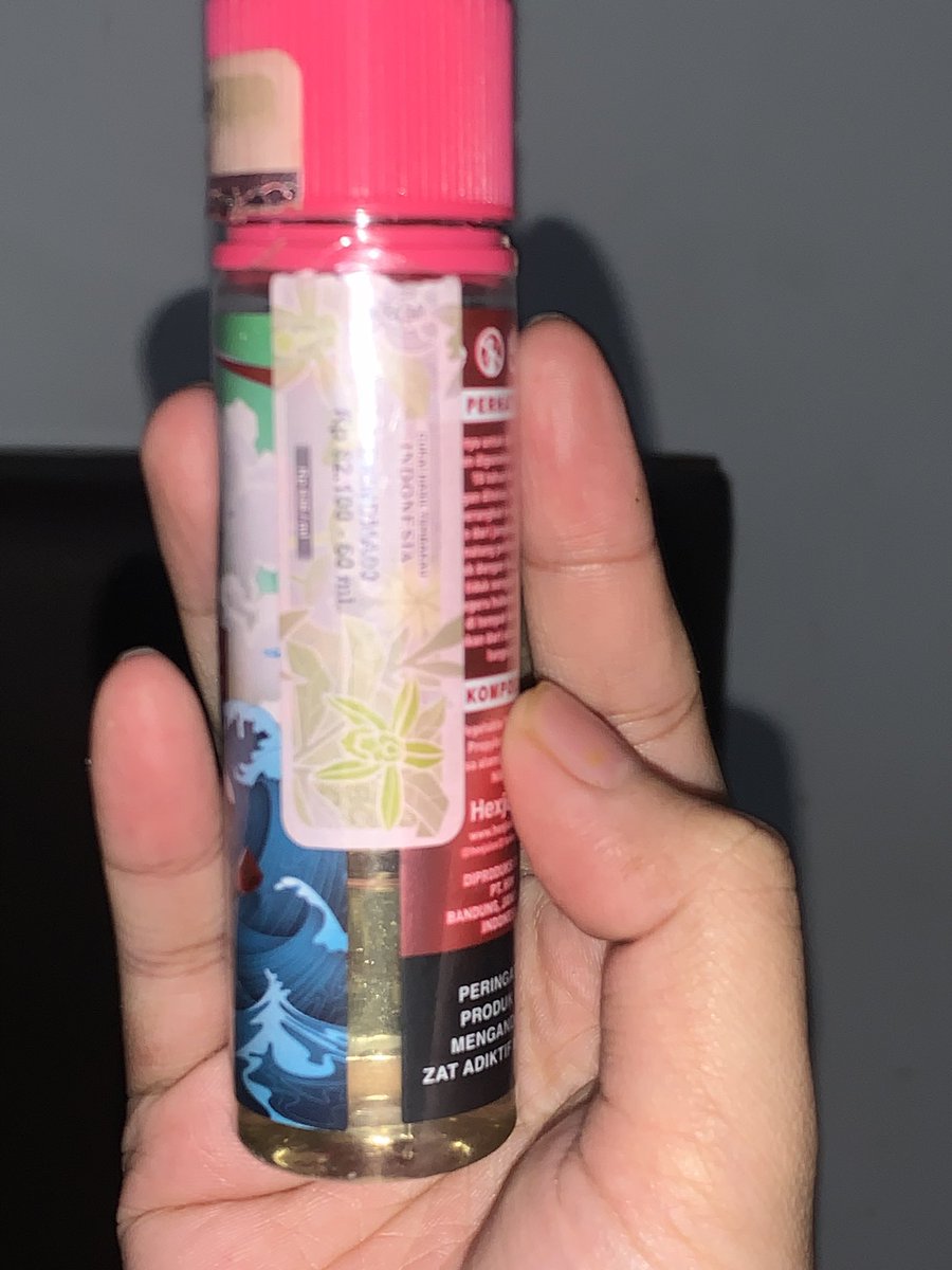 starrbaeee's tweet photo. wts pod caliburn uwell inverse
kondisi lecet pemakaian, no box
 💵 135k + liquid apple peach + watermelon

#zonauang #zonajajan https://t.co/7qkVFwbEqJ