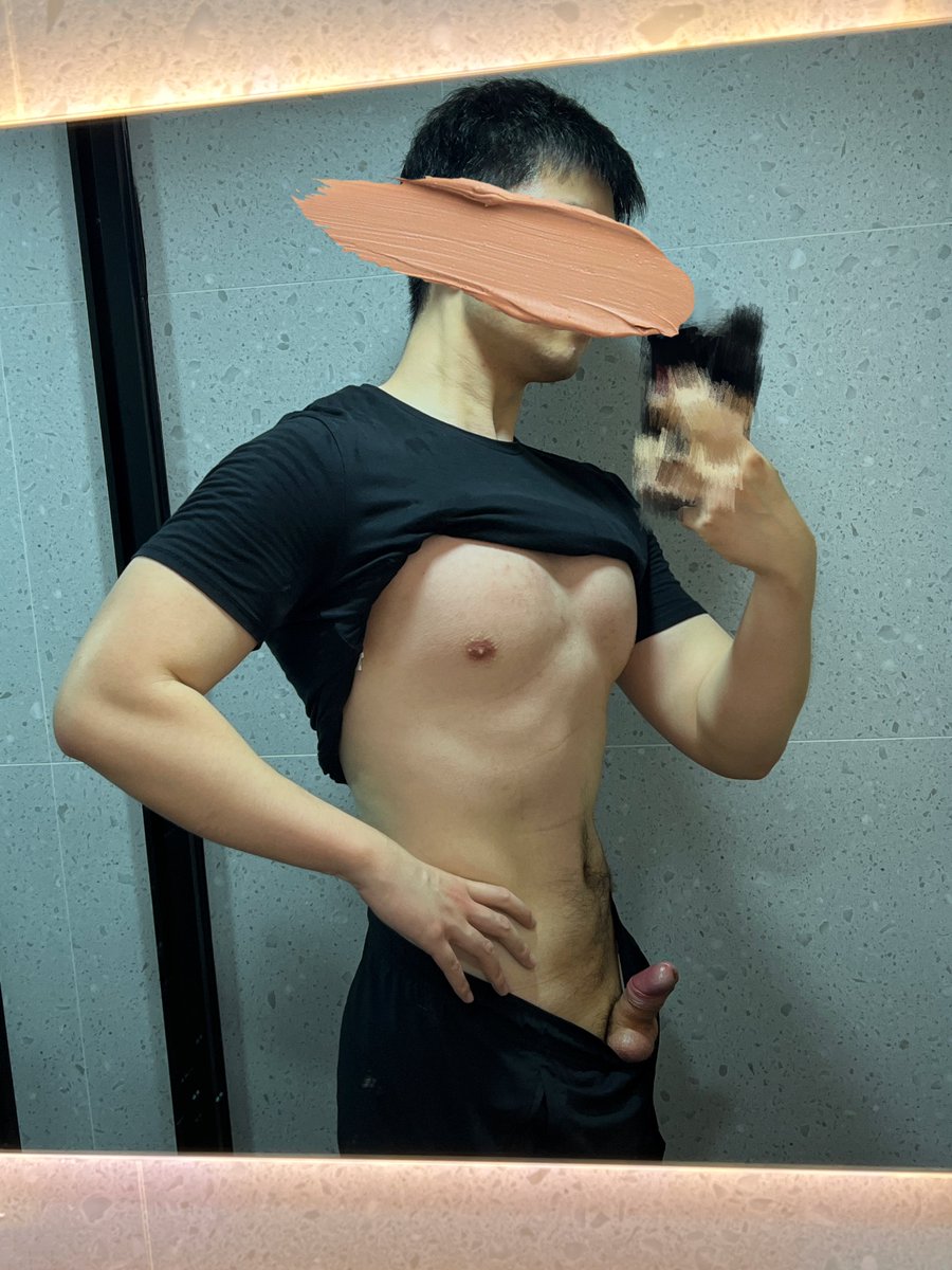 milk_leak tweet media