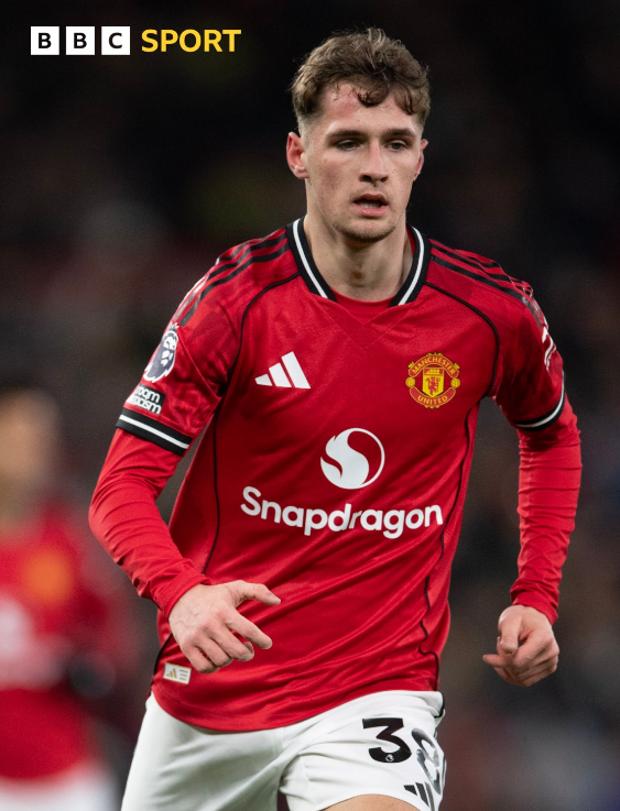 جاك فليتشر يعتذر رسمياً عن استخدامه لفظاً مسيئاً أدى لإيقافه 6 مباريات.. الاعتذار يأتي لتوضيح كواليس البطاقة الحمراء التي نالها ضد بارنسلي في أكتوبر الماضي.. اللاعب يتقبل العقوبة ويستعد للخضوع لبرنامج توعوي.. الكلمات في الملعب لا تقل خطورة عن التدخلات العنيفة. BBC Sport 