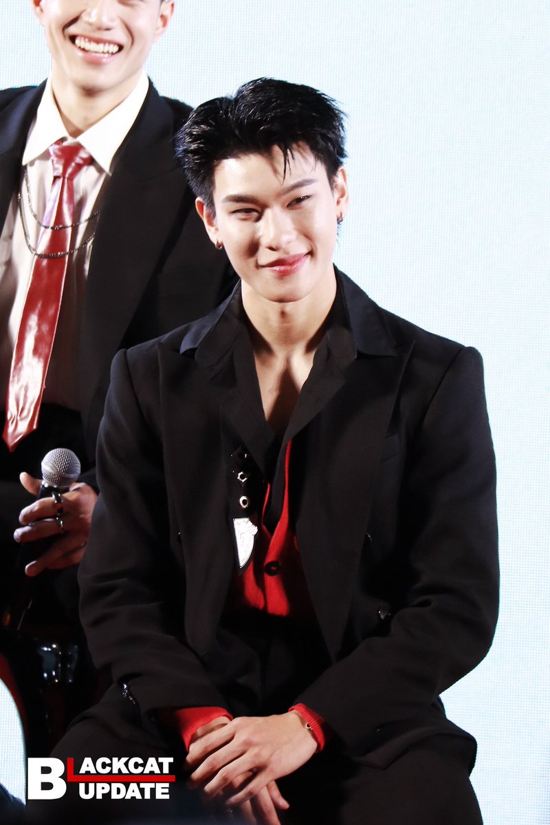 “น้องลูกเป๊ก” รับบทโดย “ออฟโรด กันตภณ” #offroadKTP #ออฟโรด ในงาน Girl From Nowhere The Reset GALA PREMIERE

OFFROAD GFNW AT SIAM PARAGON

#GFNWTheResetGala
#เด็กใหม่xSiamParagon