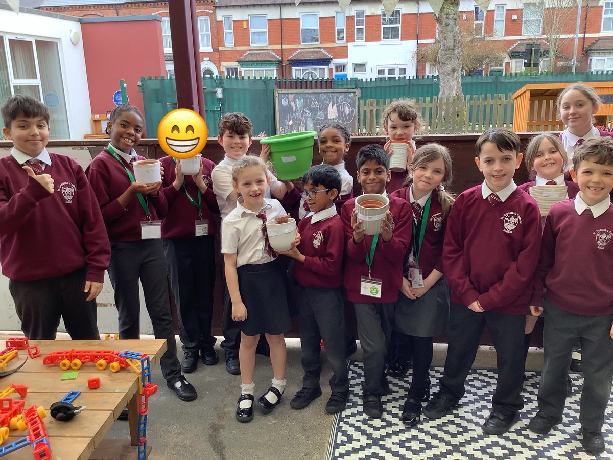St Dunstan’s Primary 🧡 tweet media