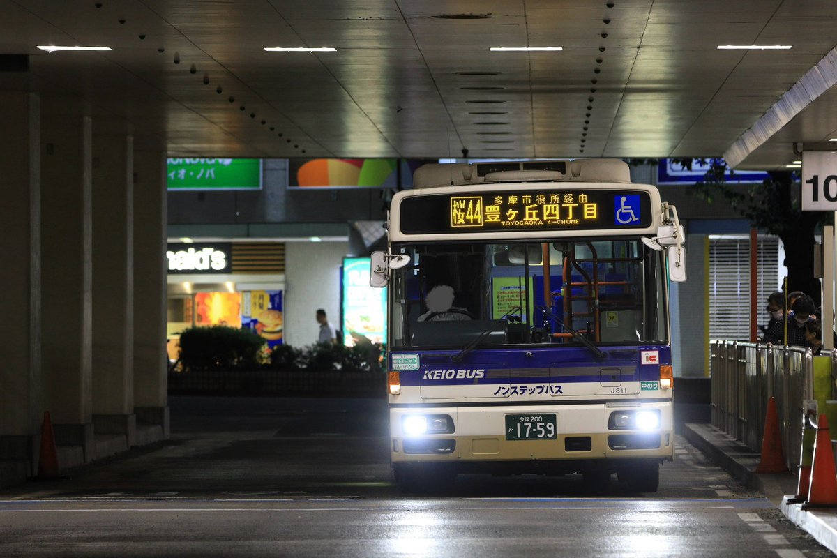 07MC_RM510's tweet photo. 2026.3
京王バス多摩営業所
J40811 J40812 (PKG-RA274KAN) 除籍

多摩へ末期転属したRA2台��遂に除籍に。
府中時代の並びを添えて。811のGは撮れず… https://t.co/6ku3vgZHoP