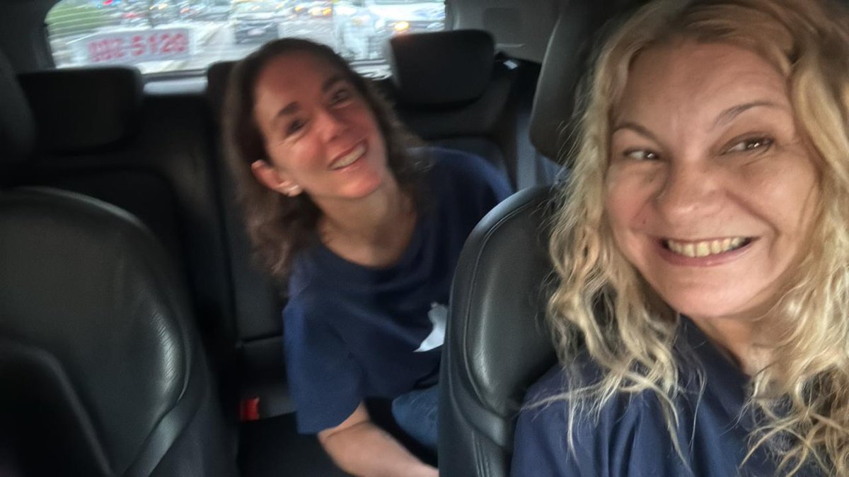 Vamos a tu encuentro <a href="/AlejandroSanz/">Alejandro Sanz</a> 
<a href="/nocturnasdesanz/">L@S NOCTURN@S DESANZ</a> 
La gira Argentina empieza en Rosario...es hoy!!!