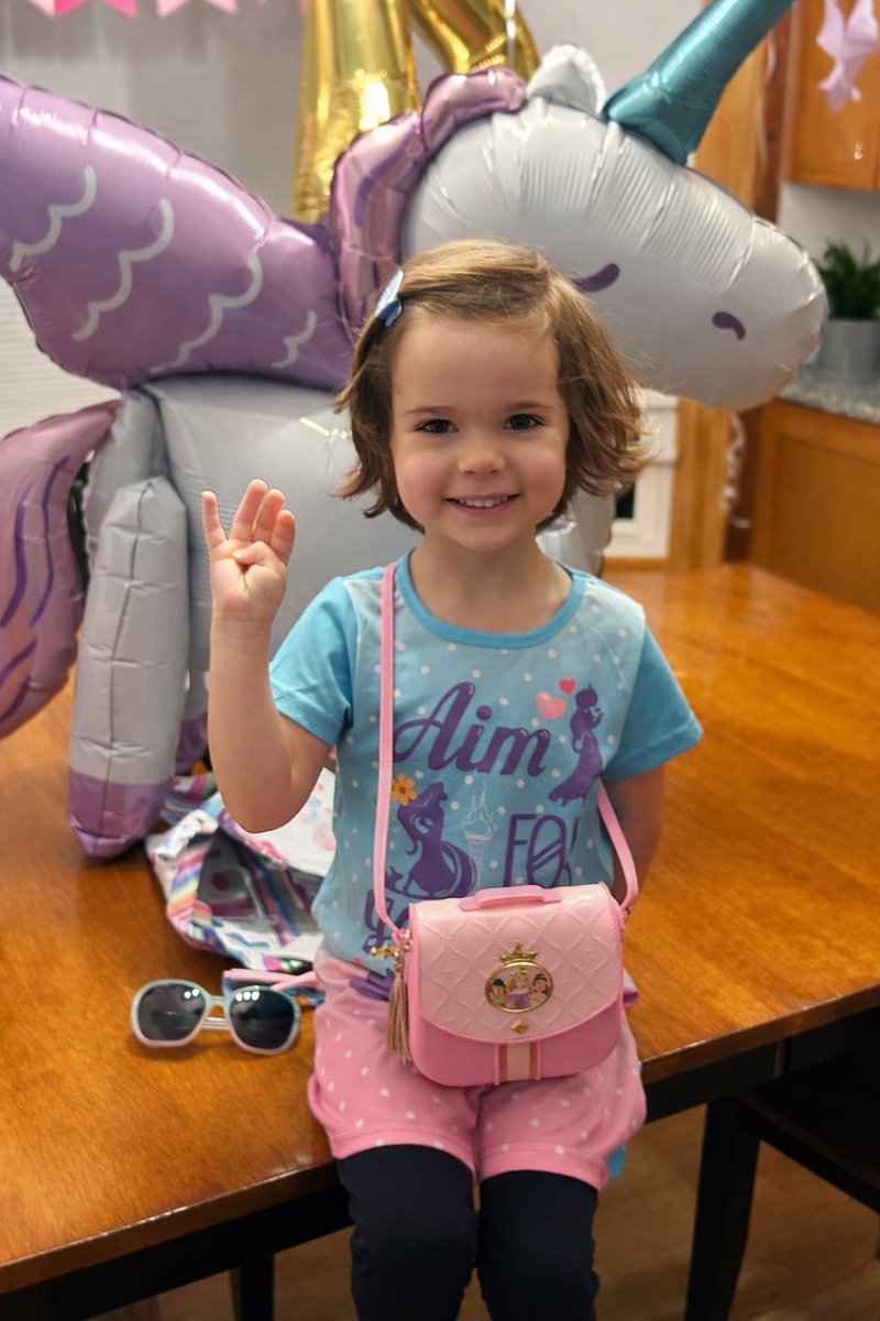 Derek Sutor tweet media