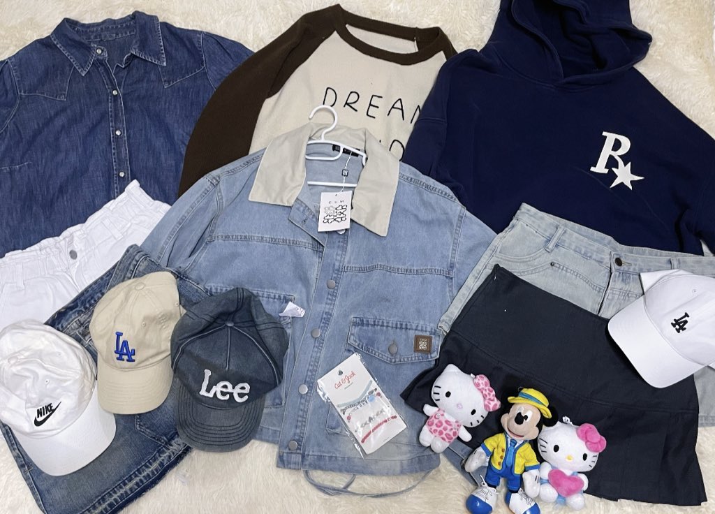 fใต้รูปทัก dm tweet media