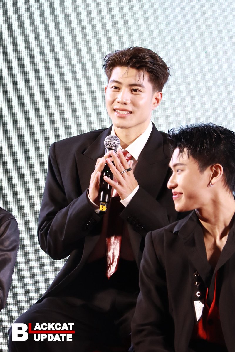 Blackcatupdate's tweet photo. “จอม” รับบทโดย #banknuttawat ในงาน Girl From Nowhere The Reset GALA PREMIERE

BANK GFNW AT SIAM PARAGON

#GFNWTheResetGala
#เด็กใหม่xSiamParagon https://t.co/PfDD0bapOc