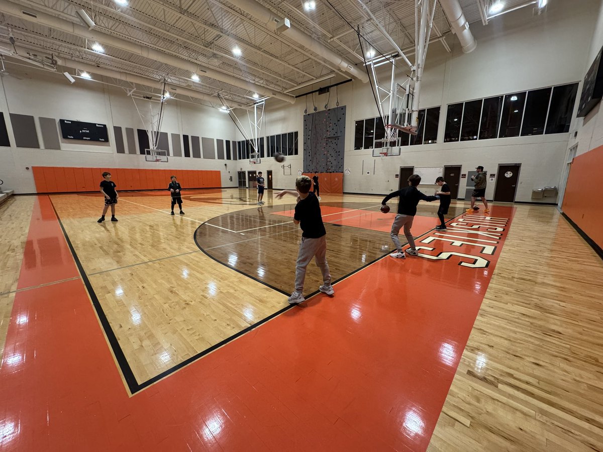 Husky Football tweet media