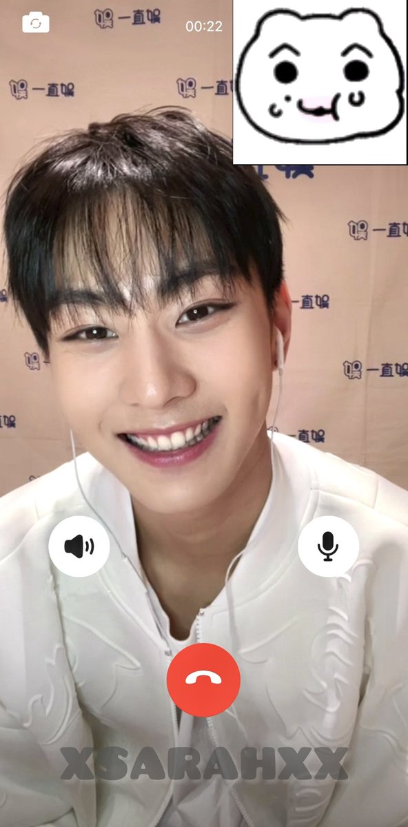 xSarahxx tweet media