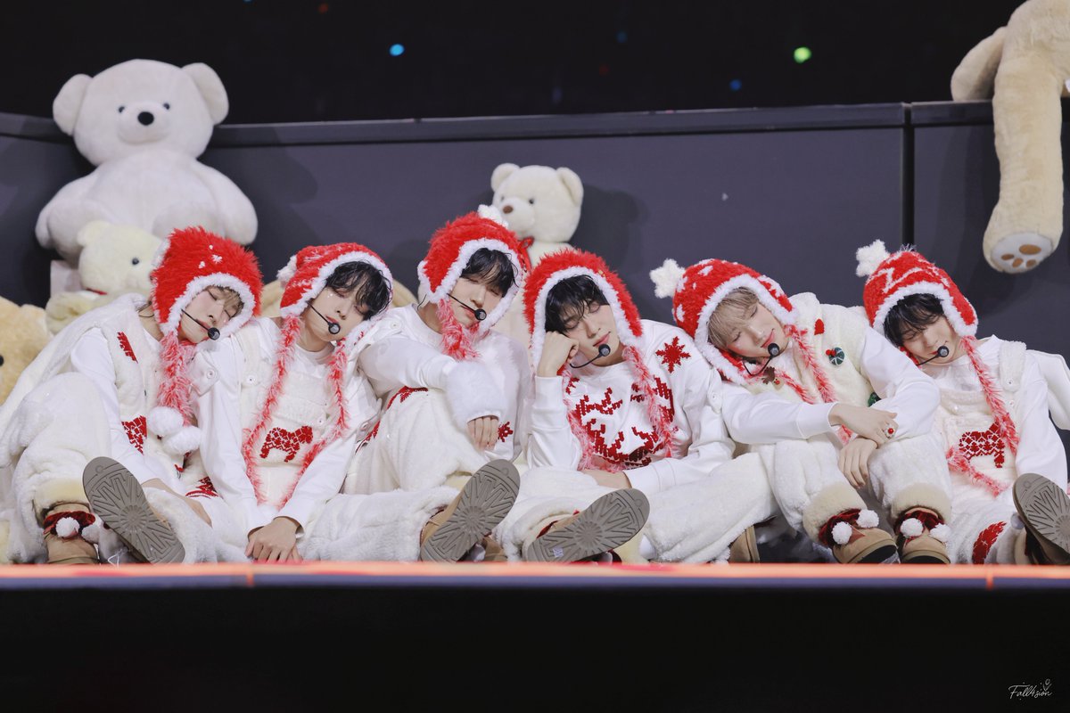 Fall4Sion_ tweet media