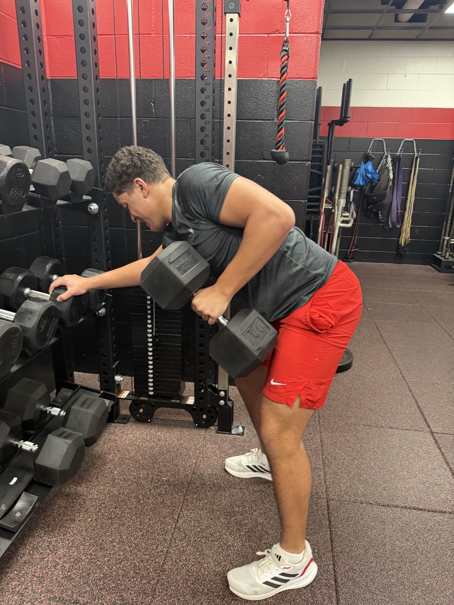 Logan Neff tweet media