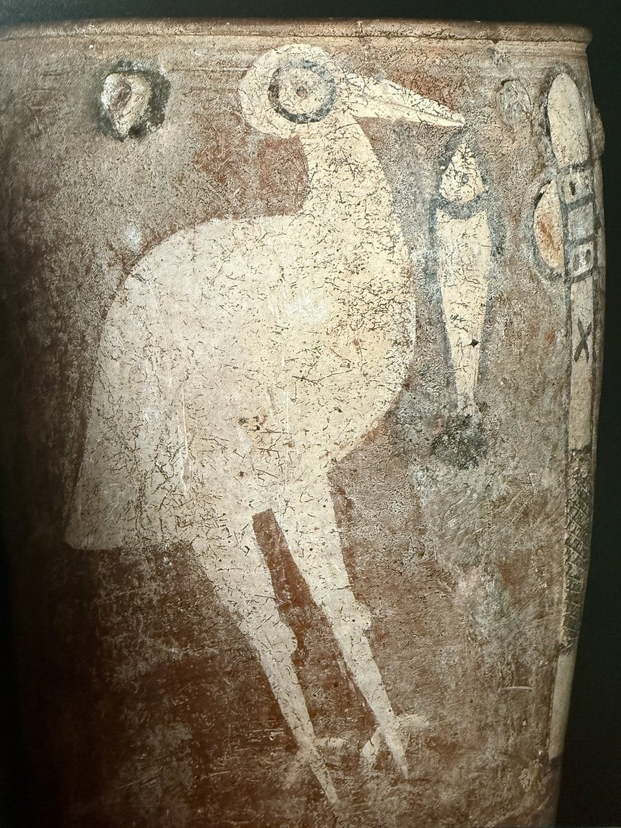 Roseaucc's tweet photo. Painted Pottery Jar with Stork, Fish, and Stone Axe Design 
Neolithic, Yangshao culture 
In some scholars' opinion, the white stork is the totem of the clan, the fish is an enemy's totem, while stone axe is both the clan leader's weapon and a symbol of power.#HistoricalArtifacts# https://t.co/1DRac6qtoe