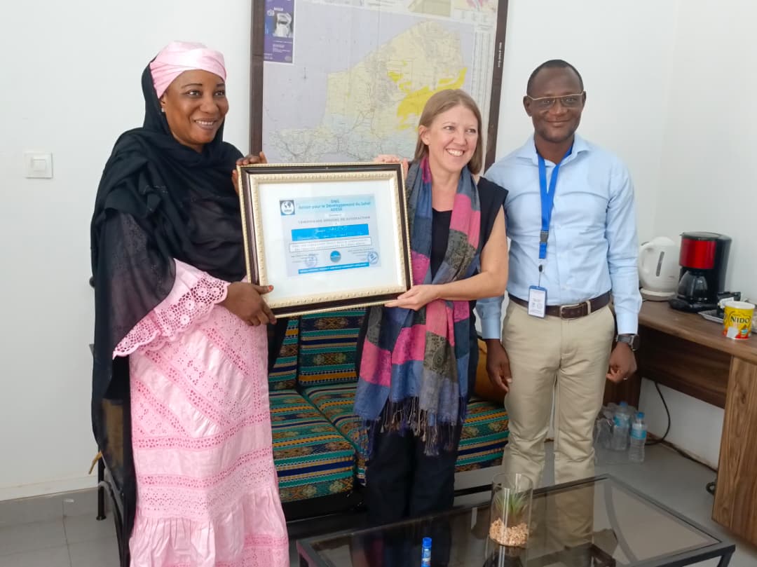 ong_adesa77234's tweet image. L’ONG ADESA remercie CRS pour son appui au renforcement de ses capacités opérationnelles et logistiques en faveur des communautés vulnérables au Niger.
#ADESA #CRS #PartenariatSolidaire #DéveloppementDurable #RésilienceCommunautaire #Empower #Niger