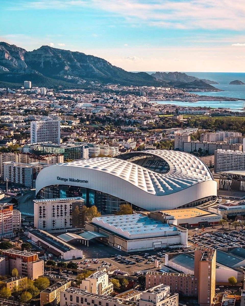kanyestreams1's tweet photo. YE LIVE IN MARSEILLE, FRANCE 🇫🇷 

Capacity: 6.. 67,000 

Confirmed by venue itself! https://t.co/YPNr2a0dvk