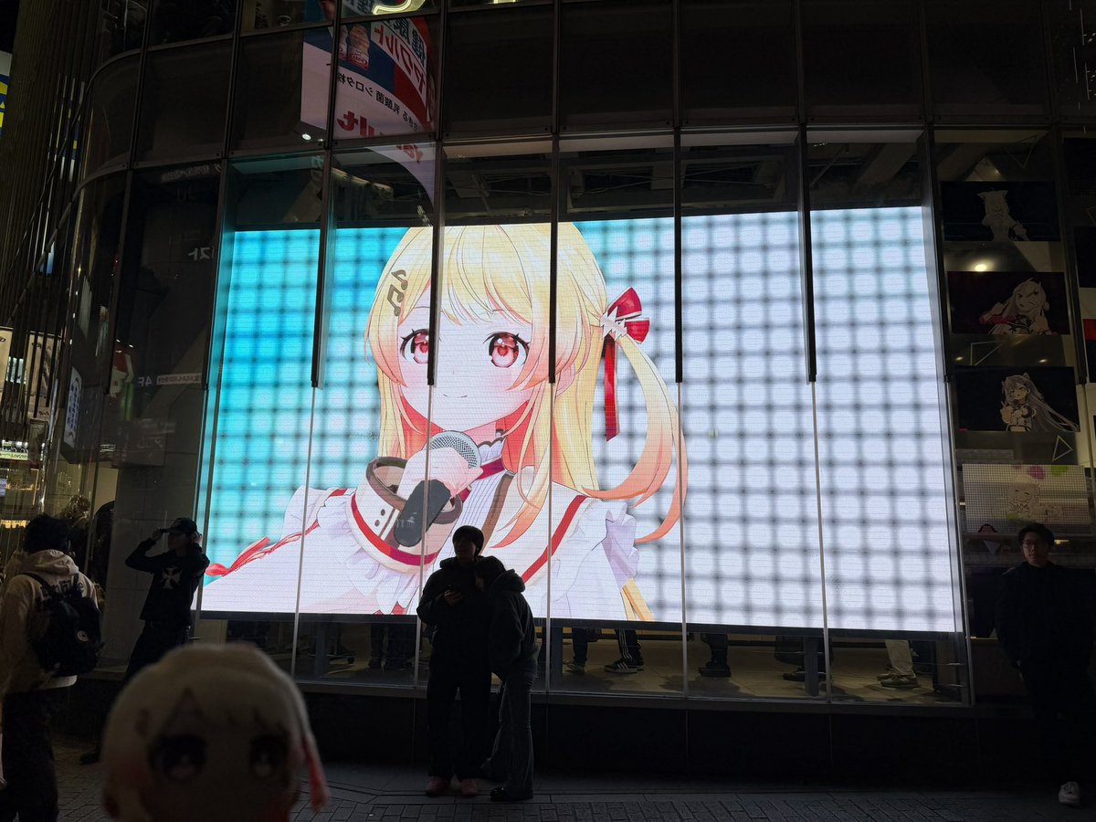 I went to shibuya after work for a different purpose, and I didn't knowing about this event. But I was able to see kanade while passing by~ lucky!
仕事の後で渋谷に行ってきた。このイベントを知らずに行ったけど、別の用事で行ったら、奏ちゃんを見られてラッキー！
#音乃瀬奏