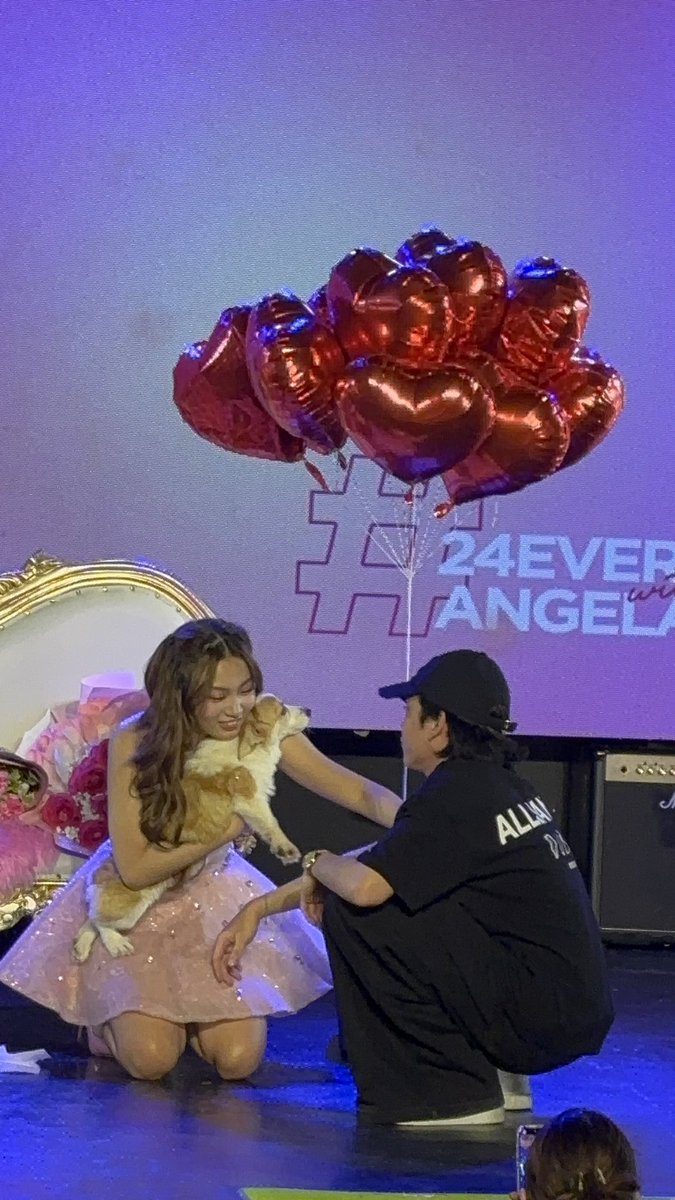 lk_imlllcc's tweet photo. family picture 🥹✨

HAPPY ANGELA DAY
#24EverWithAngela https://t.co/qLjPi2ULYr