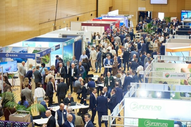 FONDS professionell tweet media