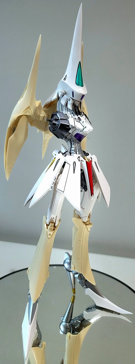 skirt armor painting completed ✔️ 飛行器 set in place