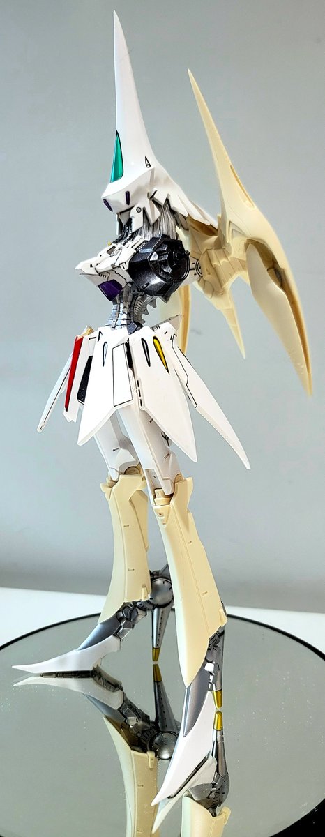 skirt armor painting completed ✔️ 飛行器 set in place