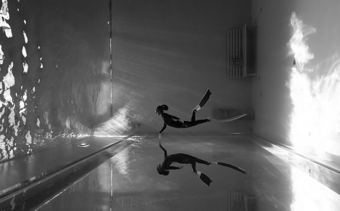 Sheri78807540's tweet photo. A freediver glides through clear waters in Jiande. The city’s water sports industry blooms as part of Hangzhou’s eco tourism push aligned with green development goals 🤿🌊 #Jiande #Hangzhou #EcoDevelopment https://t.co/LYZ22DqjTS