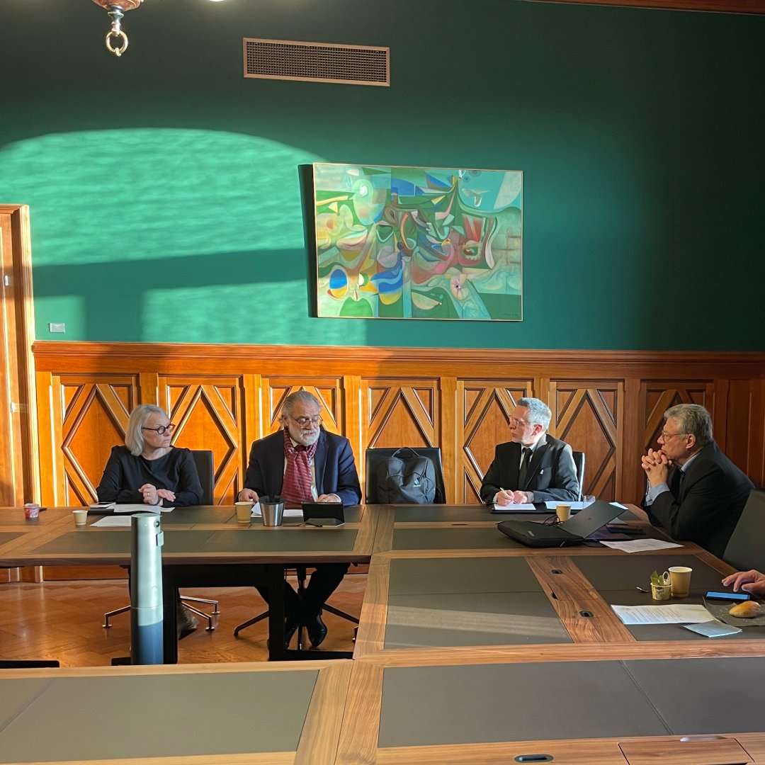 SwissCommunity.org tweet media