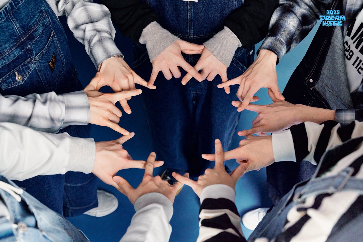 𝗶𝘇𝘂𝗺𝗶 tweet media