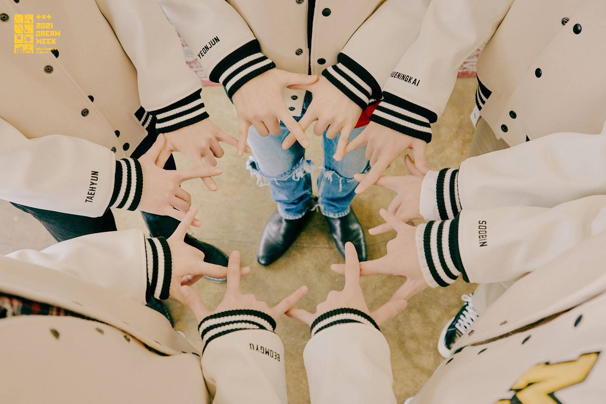 𝗶𝘇𝘂𝗺𝗶 tweet media