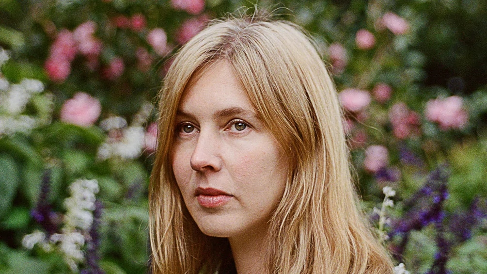 MavoyOfficial's tweet image. NEW MUSIC ON THE BLOG: Carla Dal Forno - Going Out #ambient #experimental #indie #singersongwriter #music #indiereview

First Carla's album in four years! A new single is so fantastic!

mavoymusic.com/2026/03/carla-…