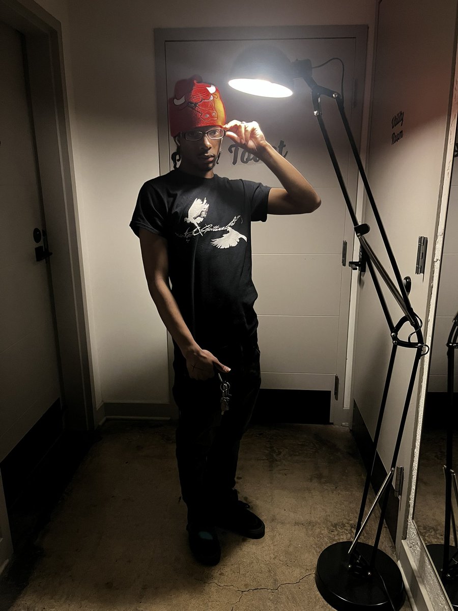 ZEPHXDLUL tweet media