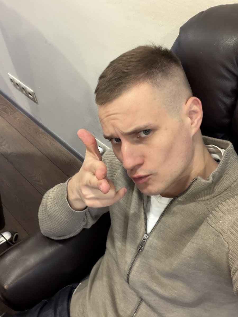 Лев, который не против tweet media