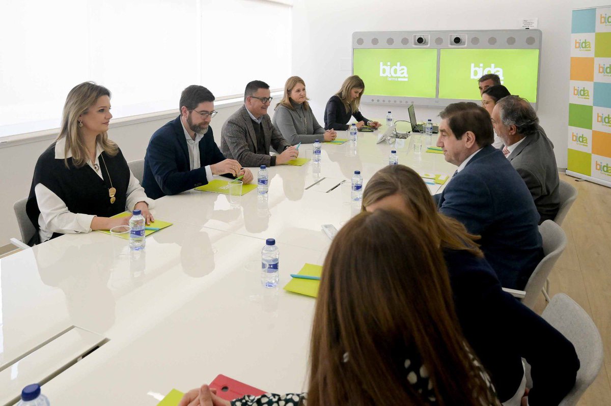 José González Vázquez tweet media