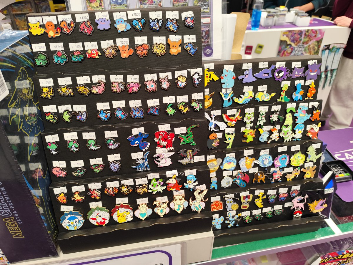 ポケモンのピンバッジが再入荷しました。カードシークレットで在庫限り