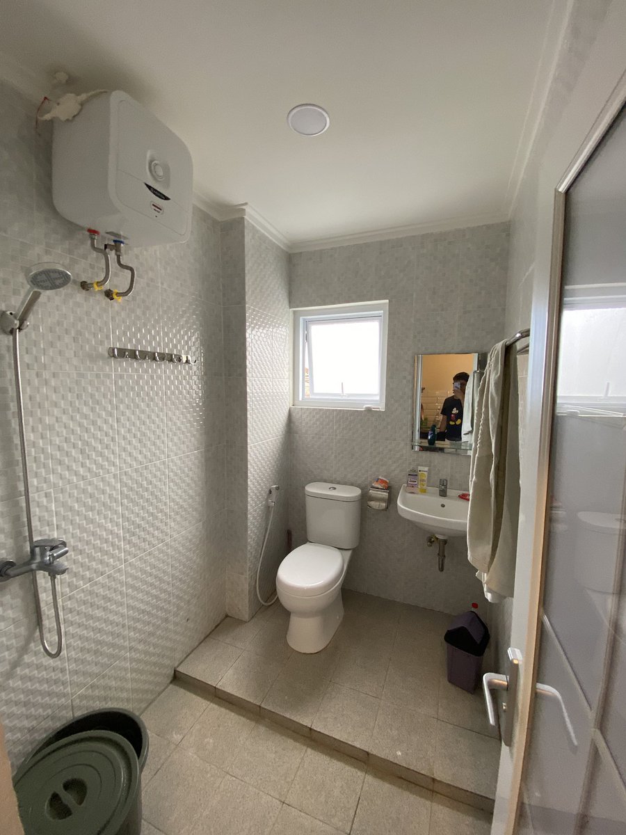 rey rere tweet media