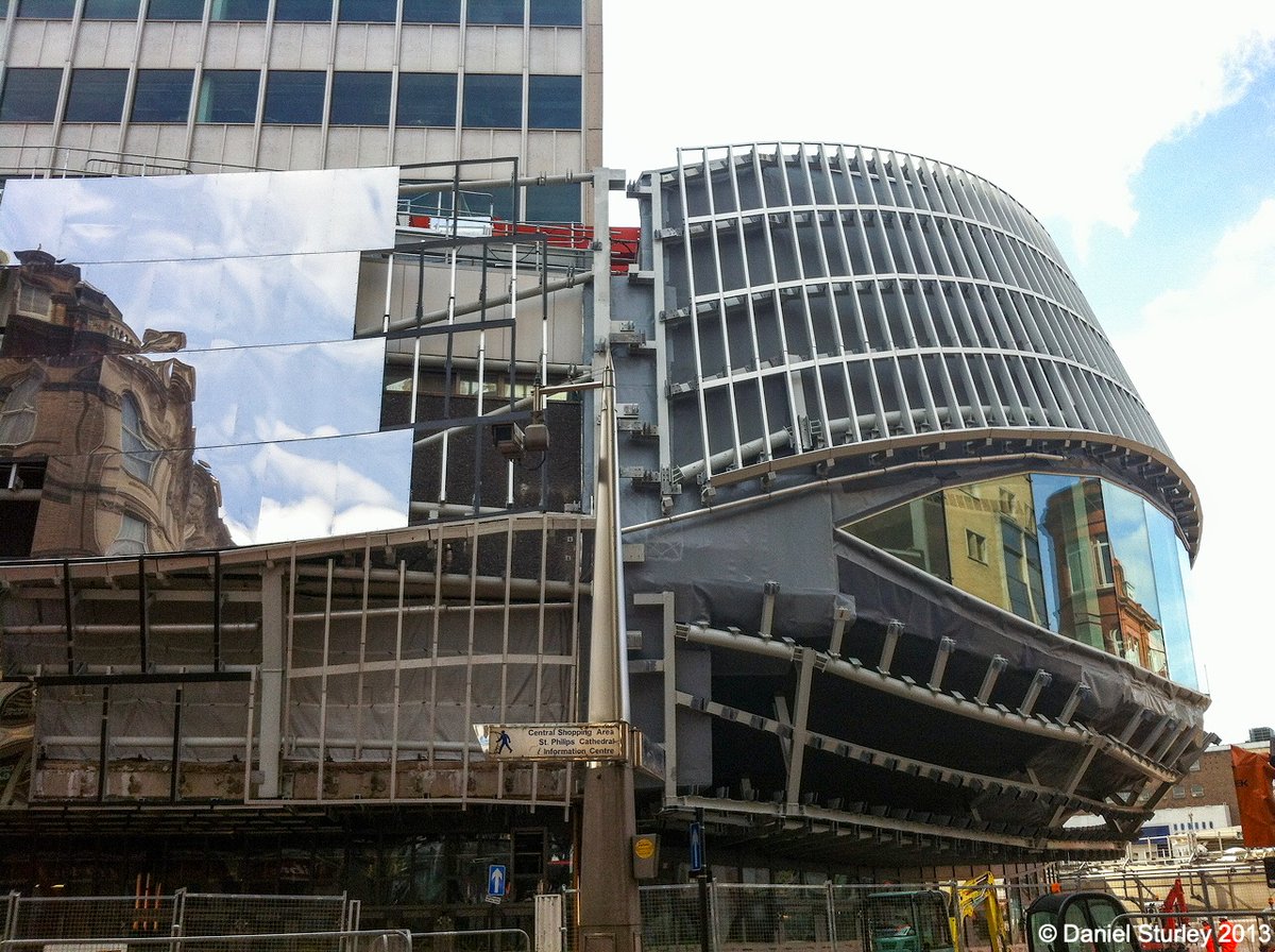 Daniel_Sturley's tweet photo. #Birmingham UK, during 2013 I captured some early digital photos of the #construction of Grand Central (New Street Station).

I have added a gallery with the photos I took during the period:

https://t.co/JnvU8rcxYo 

#BrumArchive https://t.co/8zq5kC8nl2
