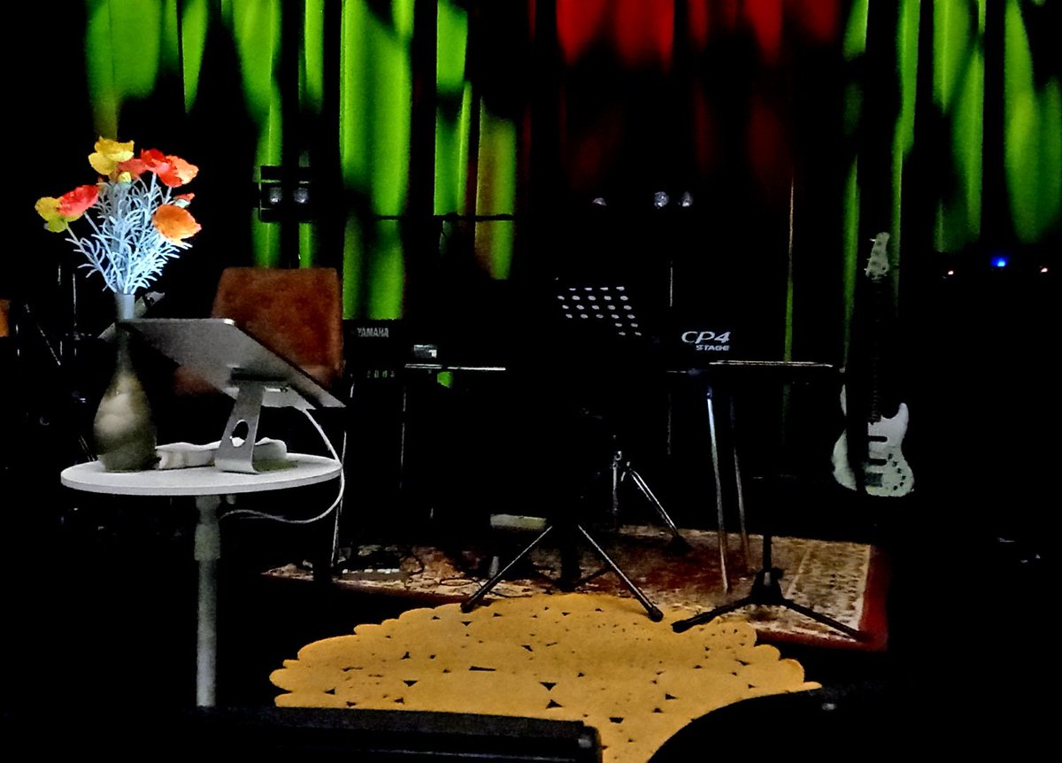 utusemi_sugar's tweet image. SHIBUYA PLEASURE PLEASUREでの #Utaco.ワンマンライブ「POPPY×POPPY」終演。
大きめなホールで、沢山のお客さんを迎えて、22周年を記念する特別なライブ🎵
キャリアを重ねても艶やかな歌声はそのままに、素敵な２時間でありました😊
また、次のステップに向けて👉
お疲れさまでした❗