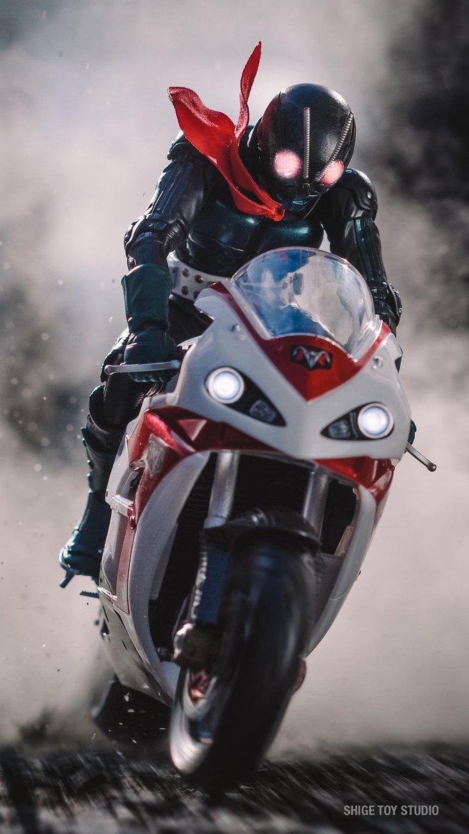 仮面ライダーTHE NEXT
16:9サイズの大画面で。
#真骨彫製法 #仮面ライダー