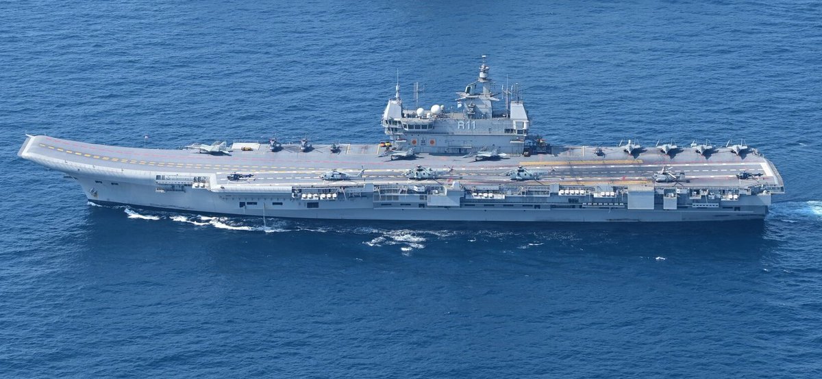 defencealerts's tweet image. India’s first indigenous aircraft carrier #INSVikrant has completed 1,000 successful arrested landings, marking a major milestone for the Indian Navy’s carrier aviation capability.