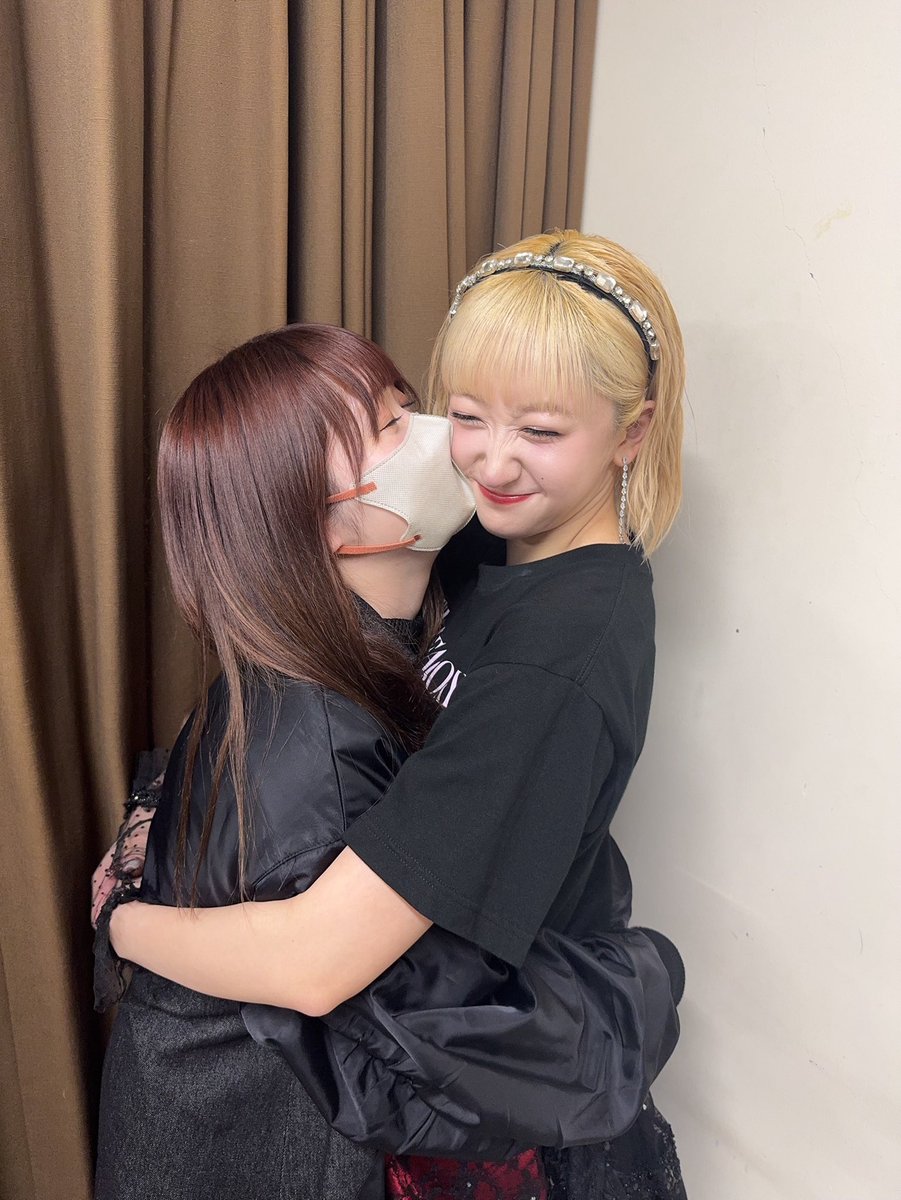 山岸理子 tweet media