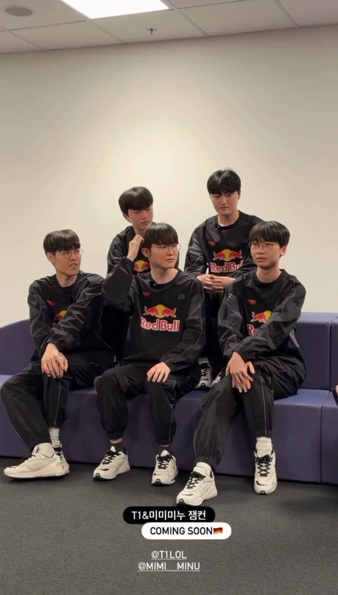 AzAlexzZ tweet media