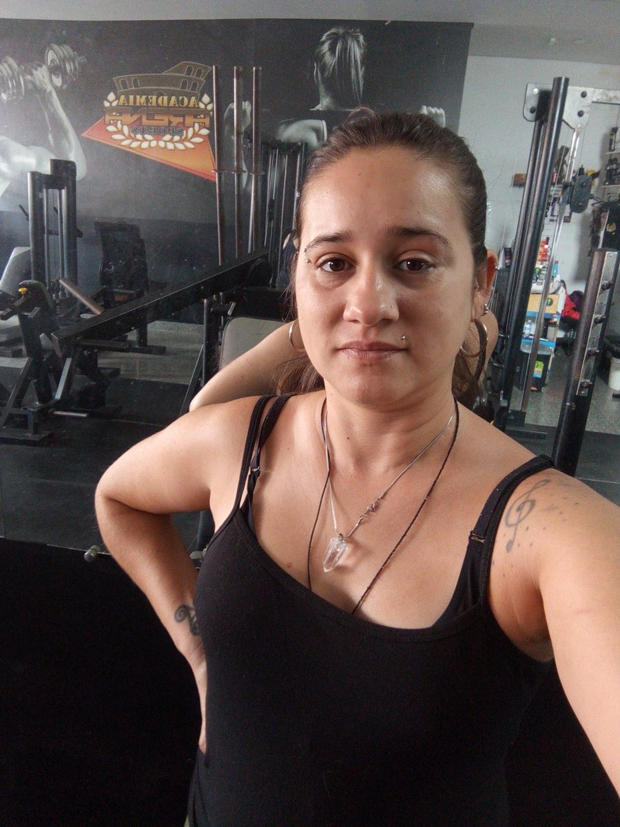 LoretaMarjory's tweet photo. Bora!
#academiaarenasports
#ferrazdevasconcelos https://t.co/TGOX7Zda0L
