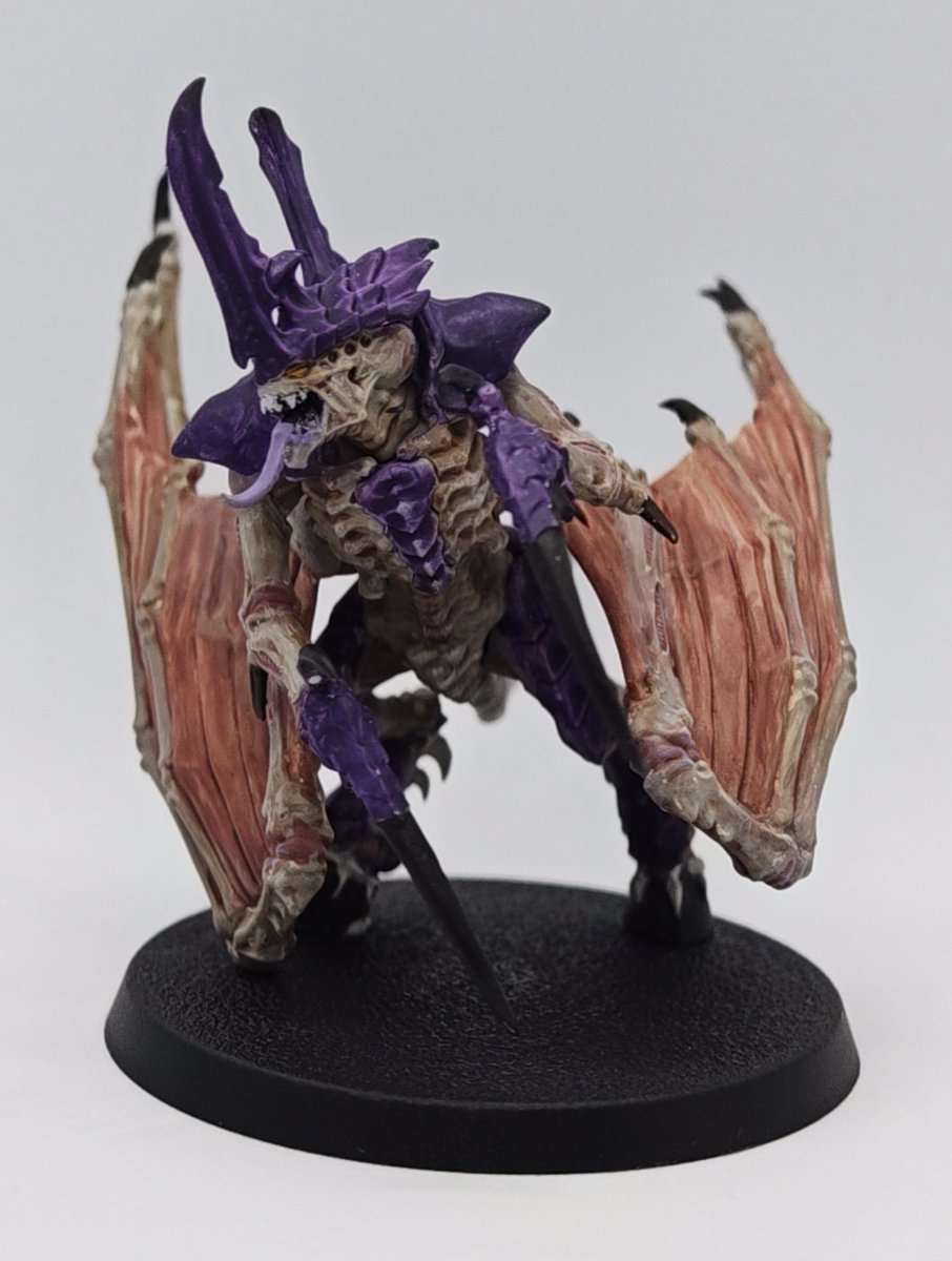 戦鎚馬男 tweet media