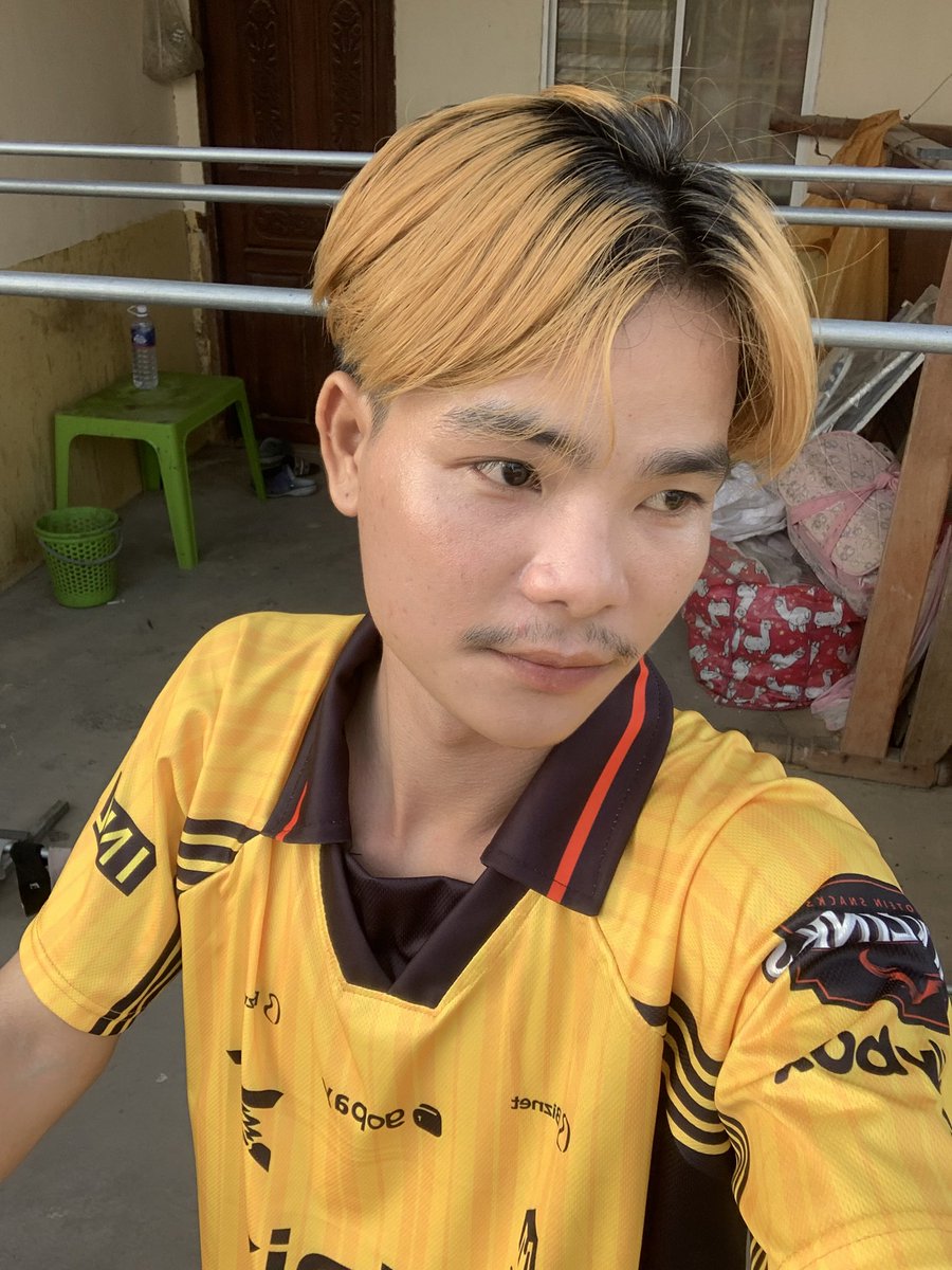 ខេម រ៉ា tweet media