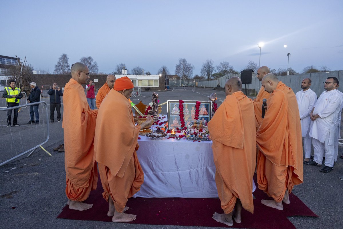 Neasden Temple tweet media