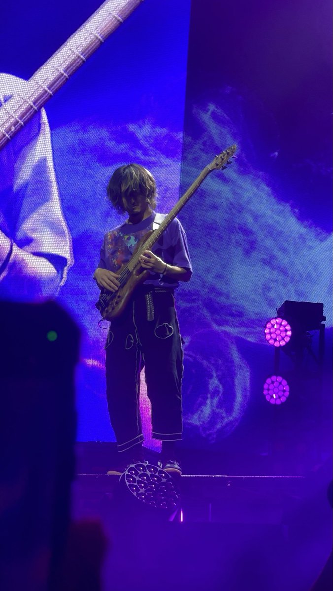 eunini17's tweet photo. Ryotaaaaaaa ❤️

 #ONEOKROCKinMNL2026 https://t.co/cC2ndd2iVC