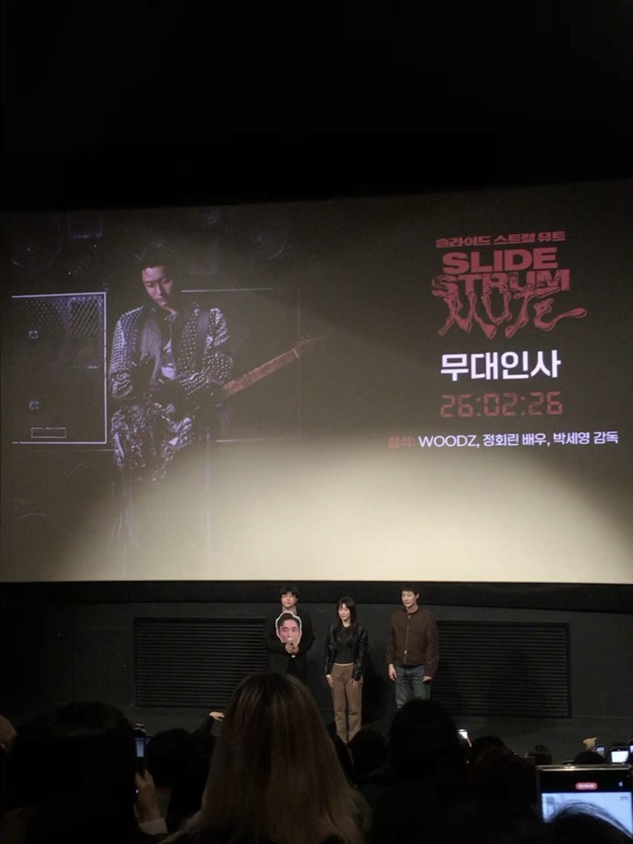 ❤︎︎ tweet media