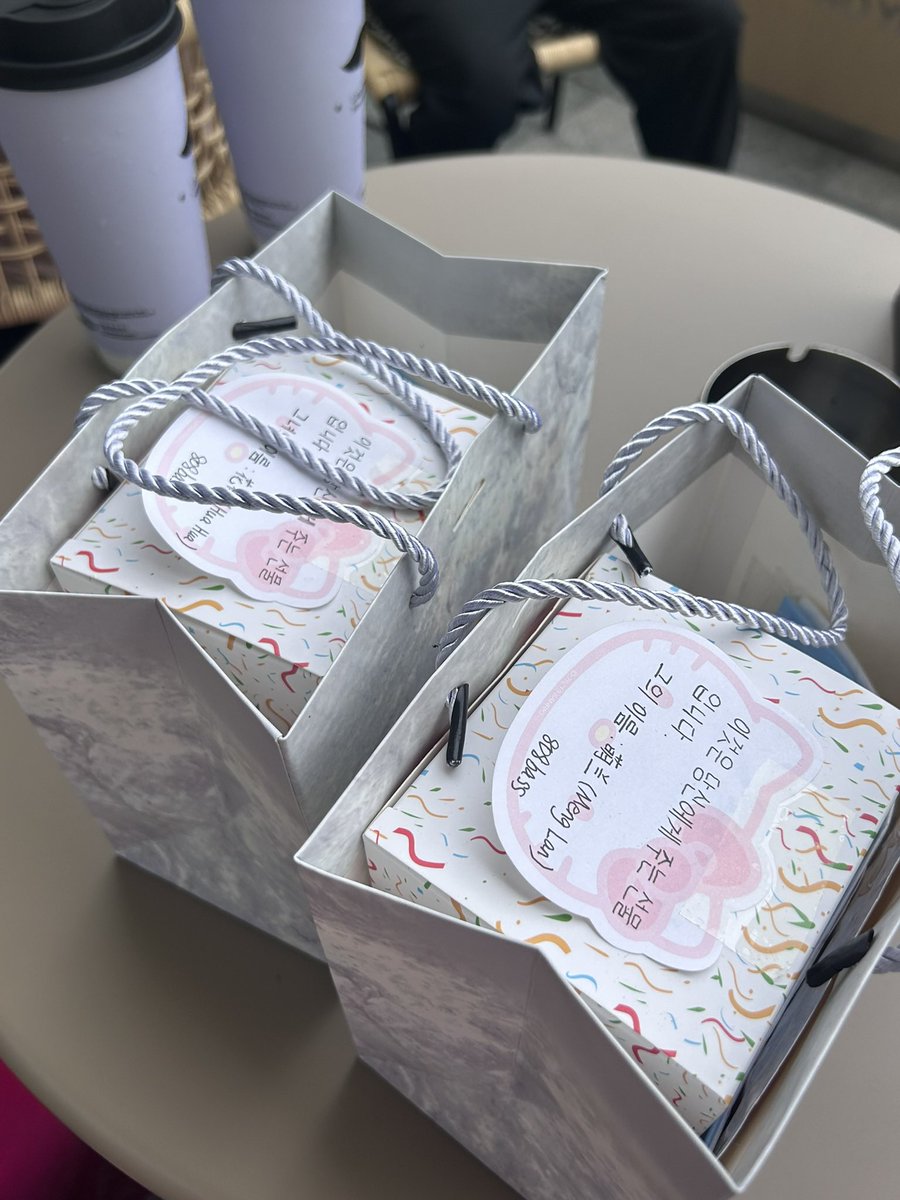 딩..🍮 tweet media