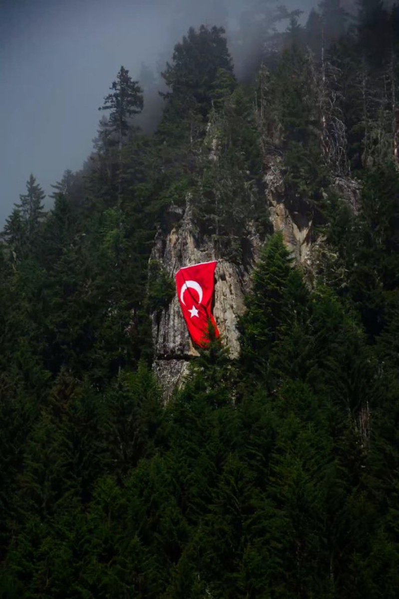 “Onlar ülke, sen vatansın!”